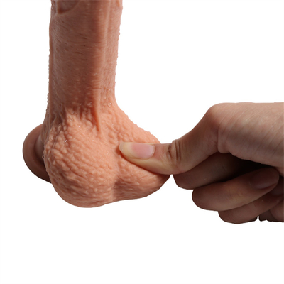 القضيب الصناعي الكبير للنساء